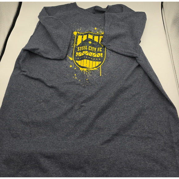 Steel City Pittsburgh FC Gildan Boy's Dark Blue Short-Sleeved Shirt - Youth XL - Picture 2 of 3